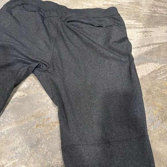 Lululemon Pants Men's size XXl Gray Straight Sweatpants zip back pocket - Picture 11 of 11